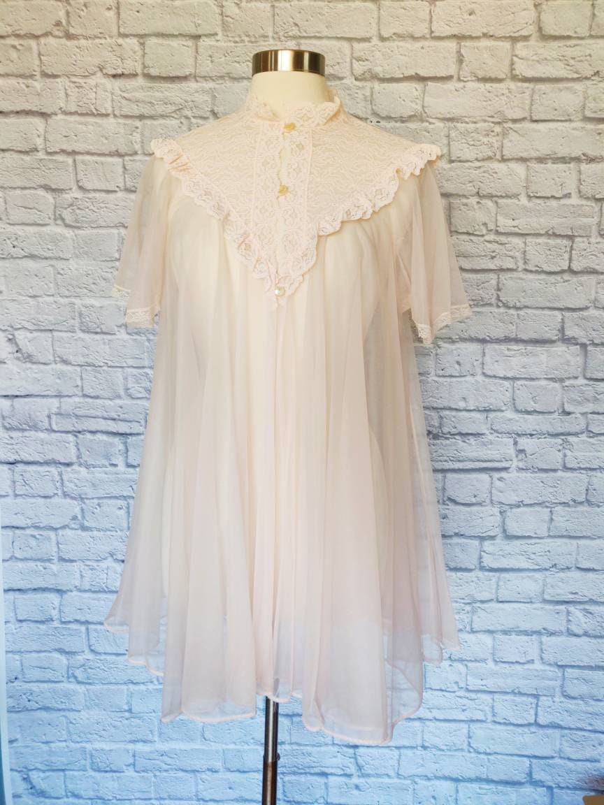 Vintage Pegnoir Robe Sheer Pink // 60s Lace Lingerie