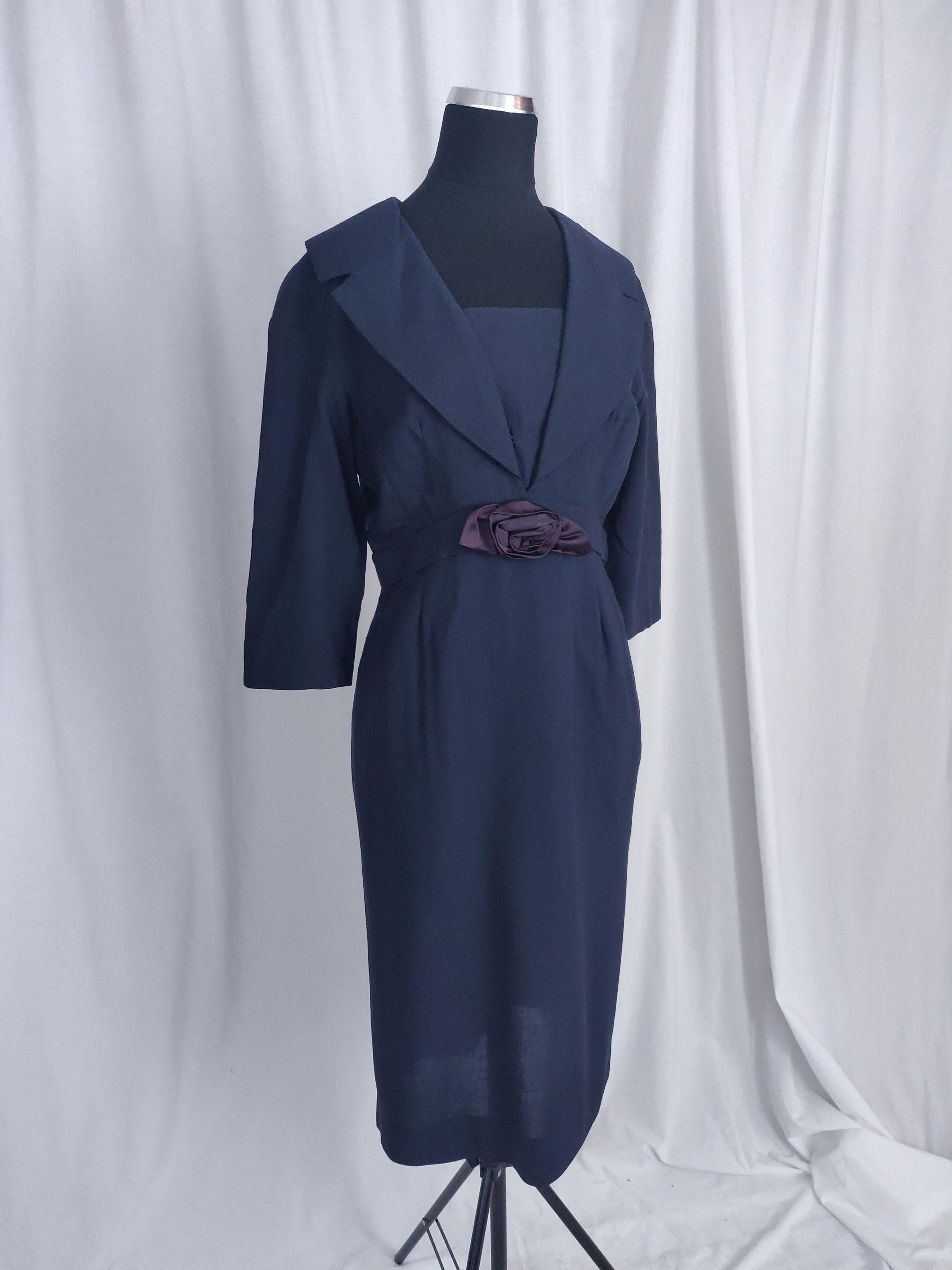 Robe crayon bleu marine vintage des années 50 et 60 avec grand col
