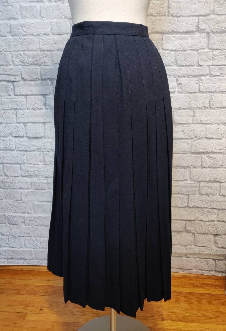 Vintage Navy Wool Skirt // High-Waisted 80s Button Front // Pleated Back