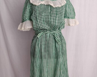 Vintage 1930s Green Gingham Dress with Lace // Museum piece!