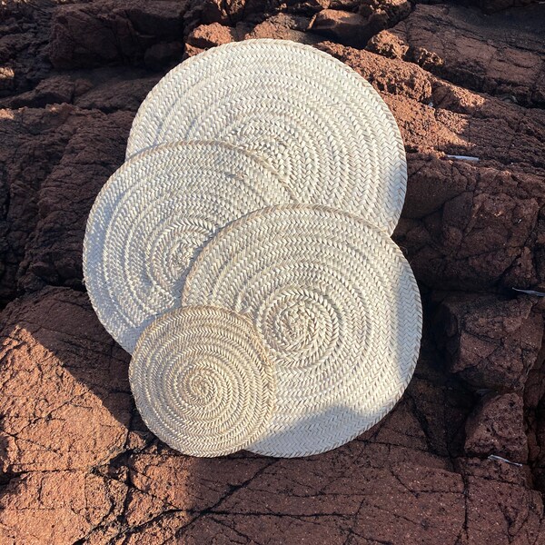 Applique murale en fibre de palmier tressée beige pour décoration murale