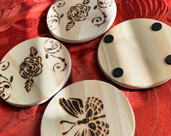 Schmetterling und Rose Untersetzer-Set