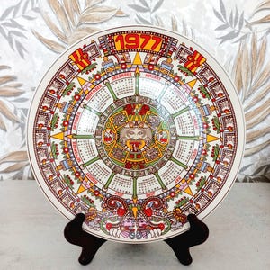 Wedgwood aztec plate 1977 Calendar collectible vintage Plate Art home decor England