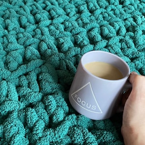 Super Bulky Crochet Throw Blanket *DIGITAL PDF PATTERN* | Printable Crochet Pattern | Easy Beginner Friendly