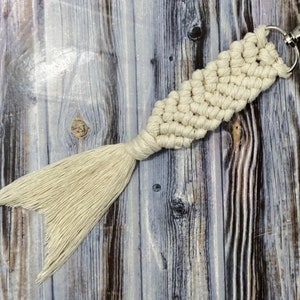 Mermaid Tail Macrame Keychain *DIGITAL PDF PATTERN* | Printable Macrame Pattern