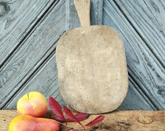 Rustic cutting board Country wooden chopping board Serving platter Antique cheese board Primitive kitchen decor Vintage wood snack tray