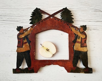 Vintage photo frame Ukrainian wood picture frame Wall mounted wooden art Rustic home decor Antique ethnic frames Farmhouse antiques