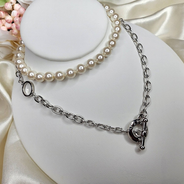 Vintage Mary Kay Hand Knotted Glass Pearl & Silver Tone Chain Necklace