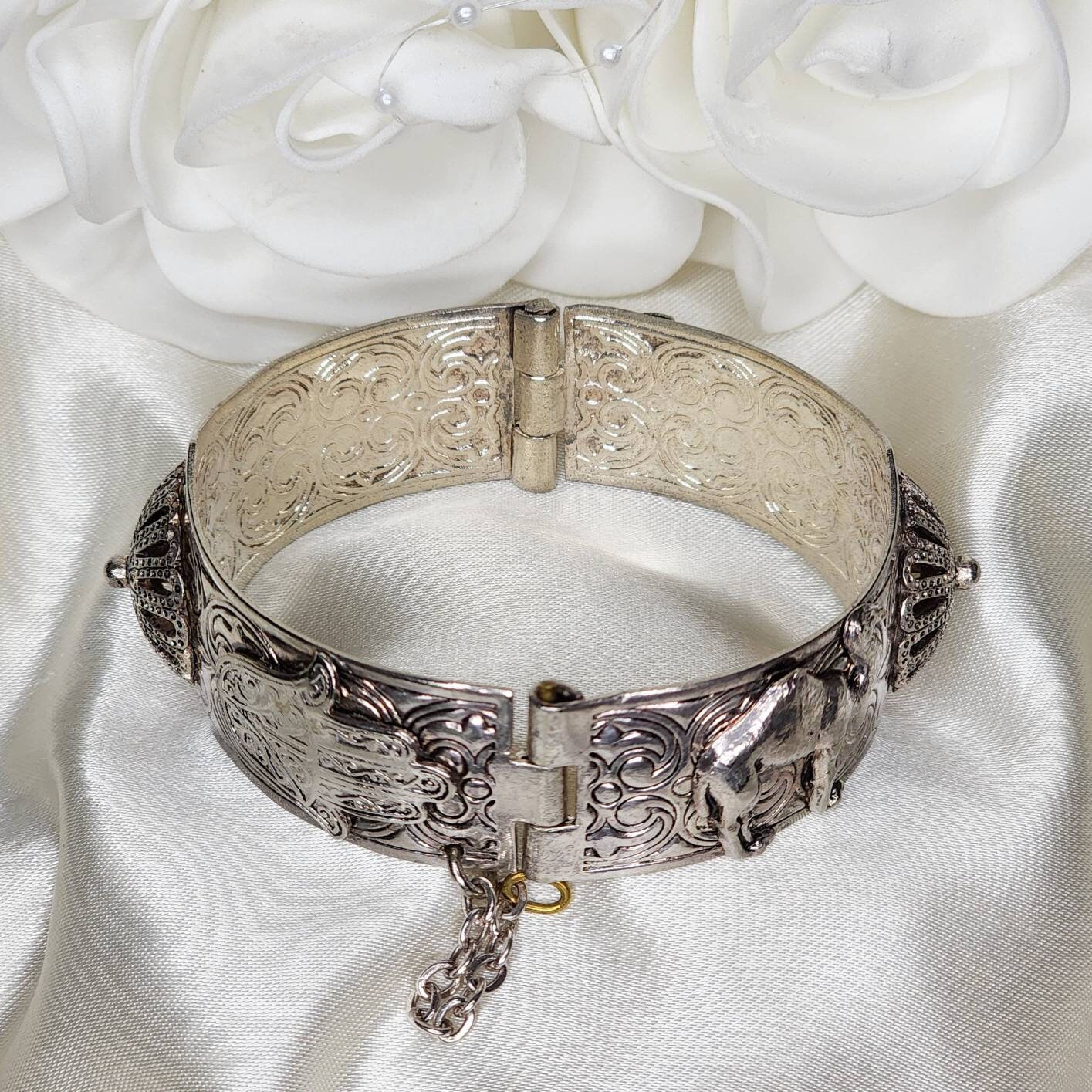 Vintage 1970s Hamsa Repoussé Silver-Tone Hinged Cuff Bracelet Similar Items to Vintage Hand Made Israel Silver 925  main image 3