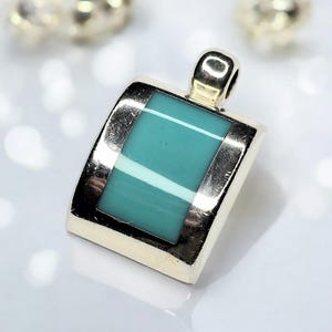 Vintage Mexico Sterling Silver Blue Gemstone Pendant
