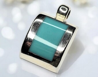 Ciondolo vintage in argento sterling con pietra preziosa blu del Messico