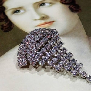 Beautiful 1930&#39;s Art Deco Rhinestone Shoe Clip