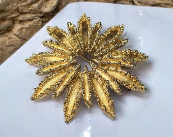 Spilla vintage Avon color oro