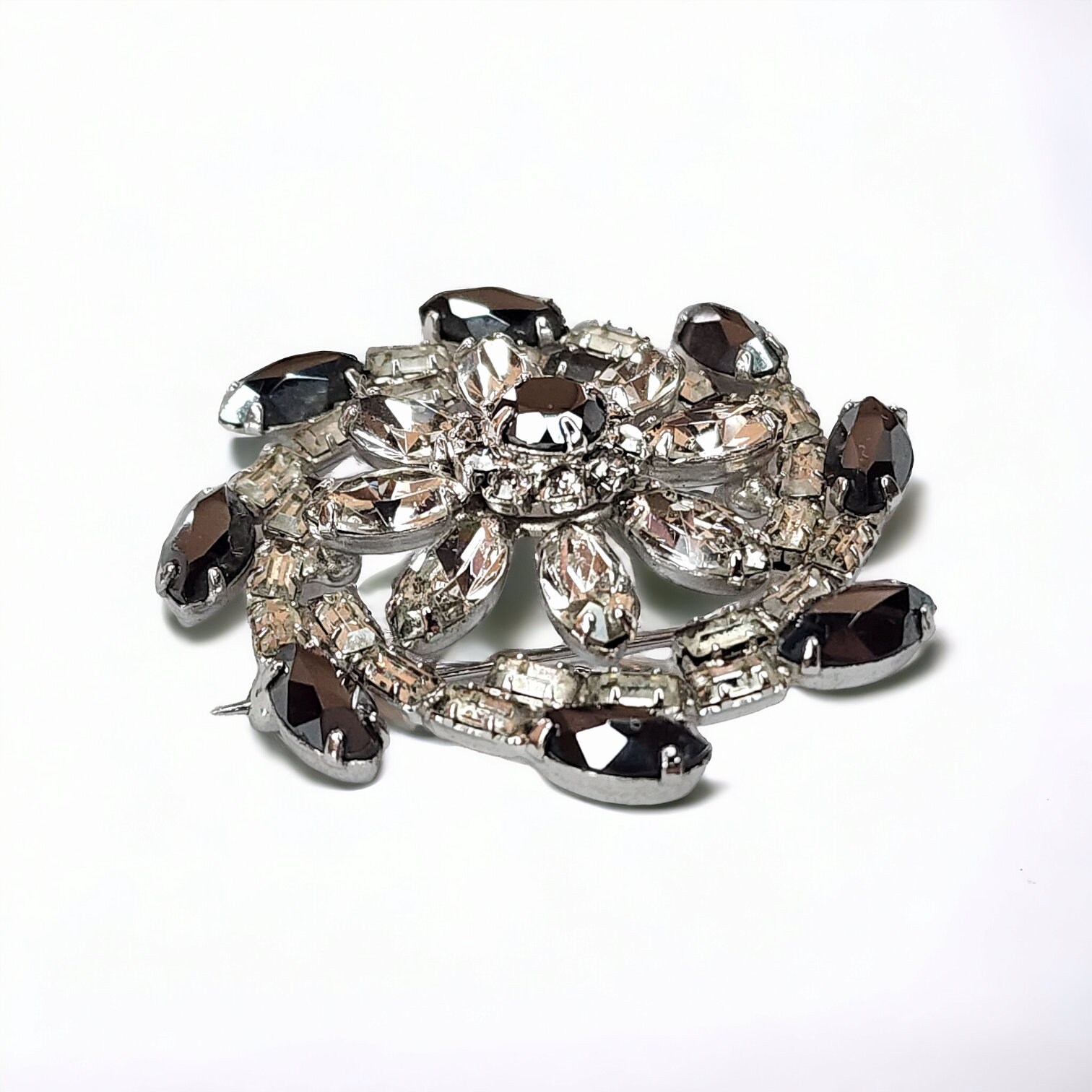 Broche avec strass vintage Argenté Verre/Métal - bibelot & co