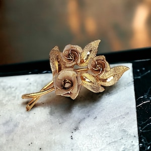 Vintage Coro Gold Tone Roses Brooch
