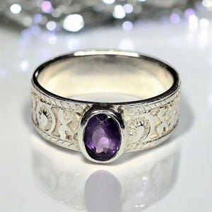 Vintage Sterling Silver Purple Gemstone Ring