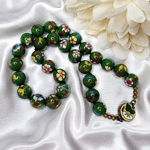 Mid-Century Chinese Export Green Cloisonne Beaded Necklace image 6