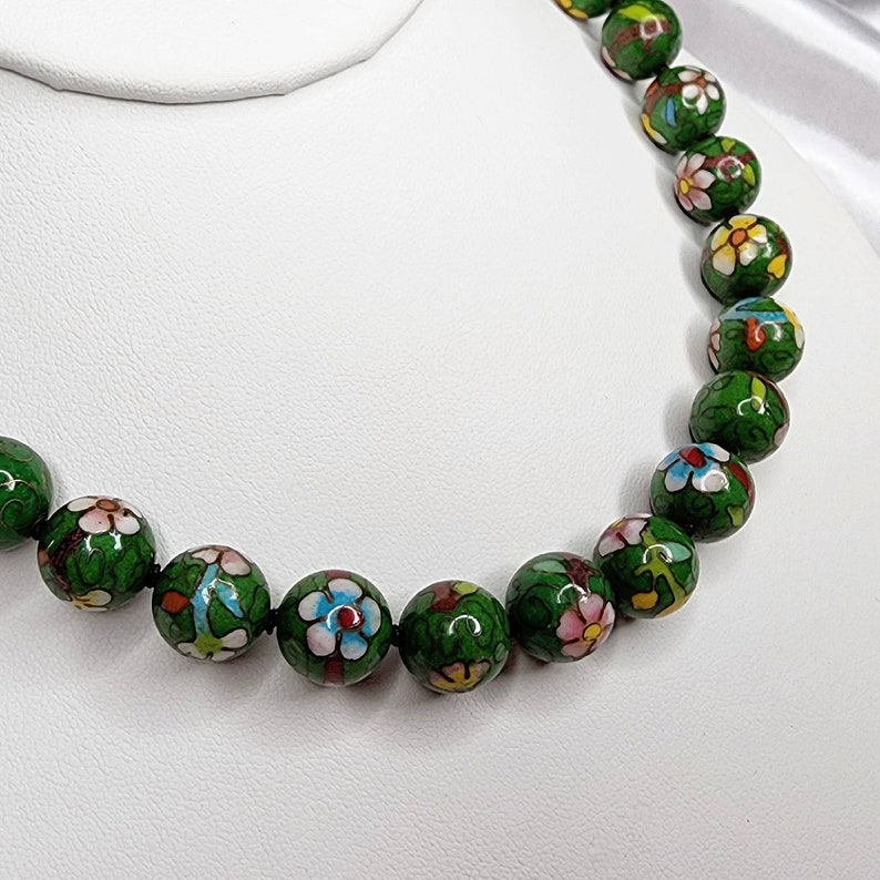 Mid-Century Chinese Export Green Cloisonne Beaded Necklace image 7