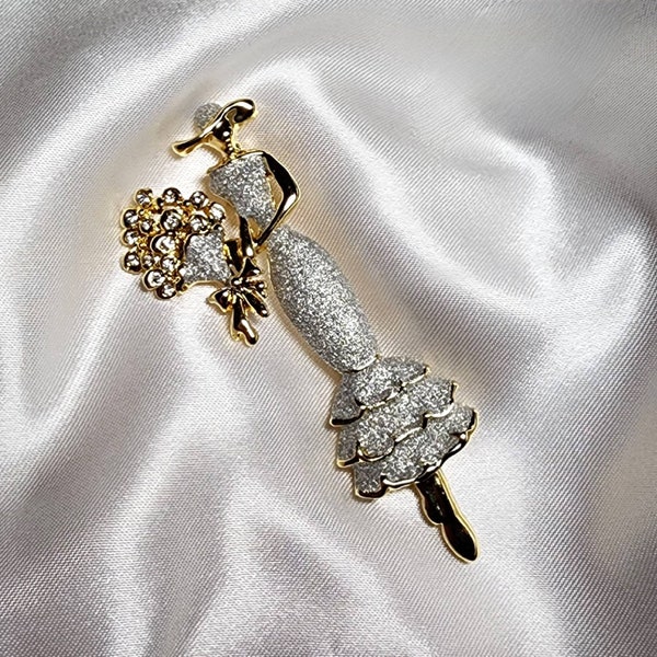 Vintage Gold Tone Glittery Rhinestone Glamorous Woman Brooch