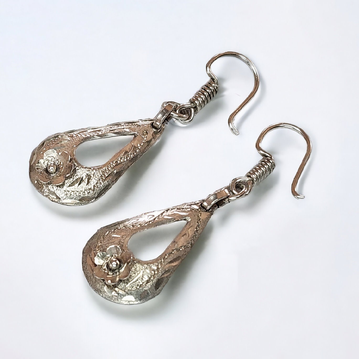 Vintage 1980s Mexico Sterling Silver Teardrop Dangle