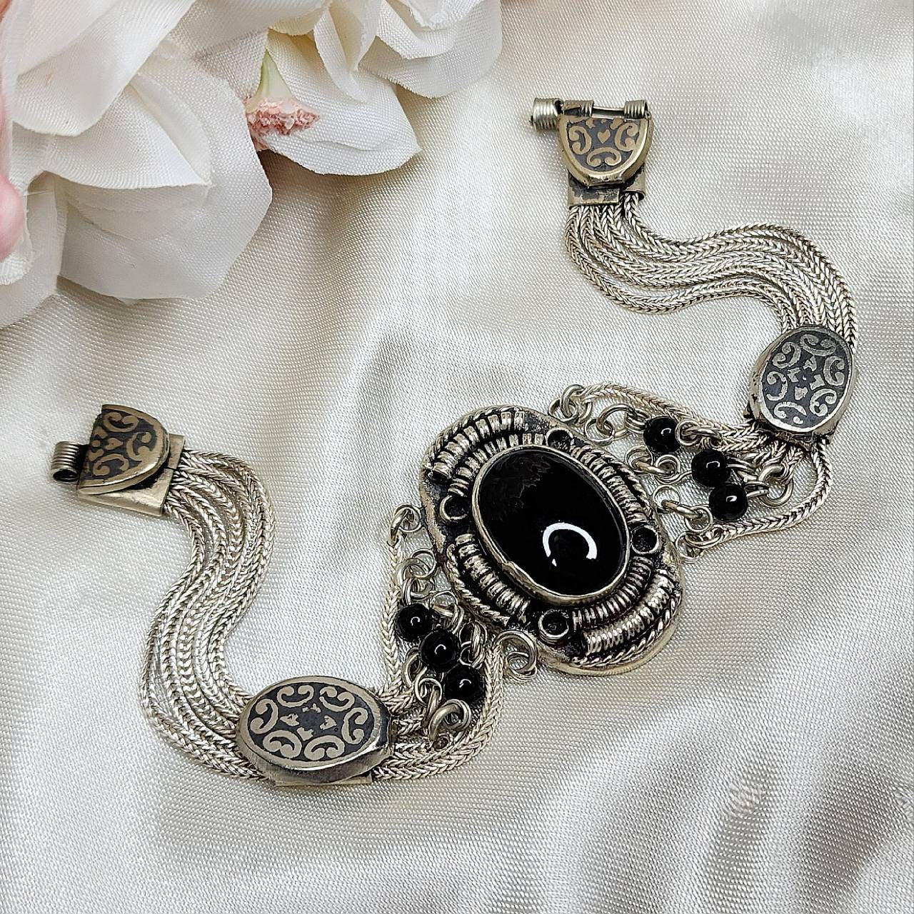 Bracelet Enfant Ancien Acier Et Onyx Noir - Occasion, Style Fantaisie Pour Fille, #G150