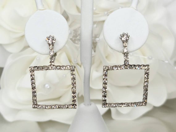 Boucles d’oreilles orientales gouttes fantaisie ajouré dorée (Gebraucht Boucles d’oreilles orientales gouttes fantaisie ajouré dorée (Gebraucht