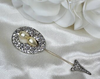 Sombrero Art Déco de diamantes de imitación y perlas de 1930 / Pin de palo
