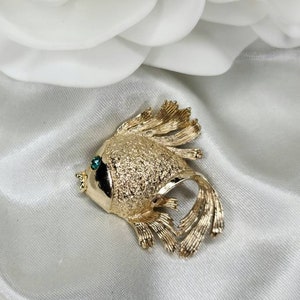 Vintage Gold Tone Figural Puffer Fish Brooch