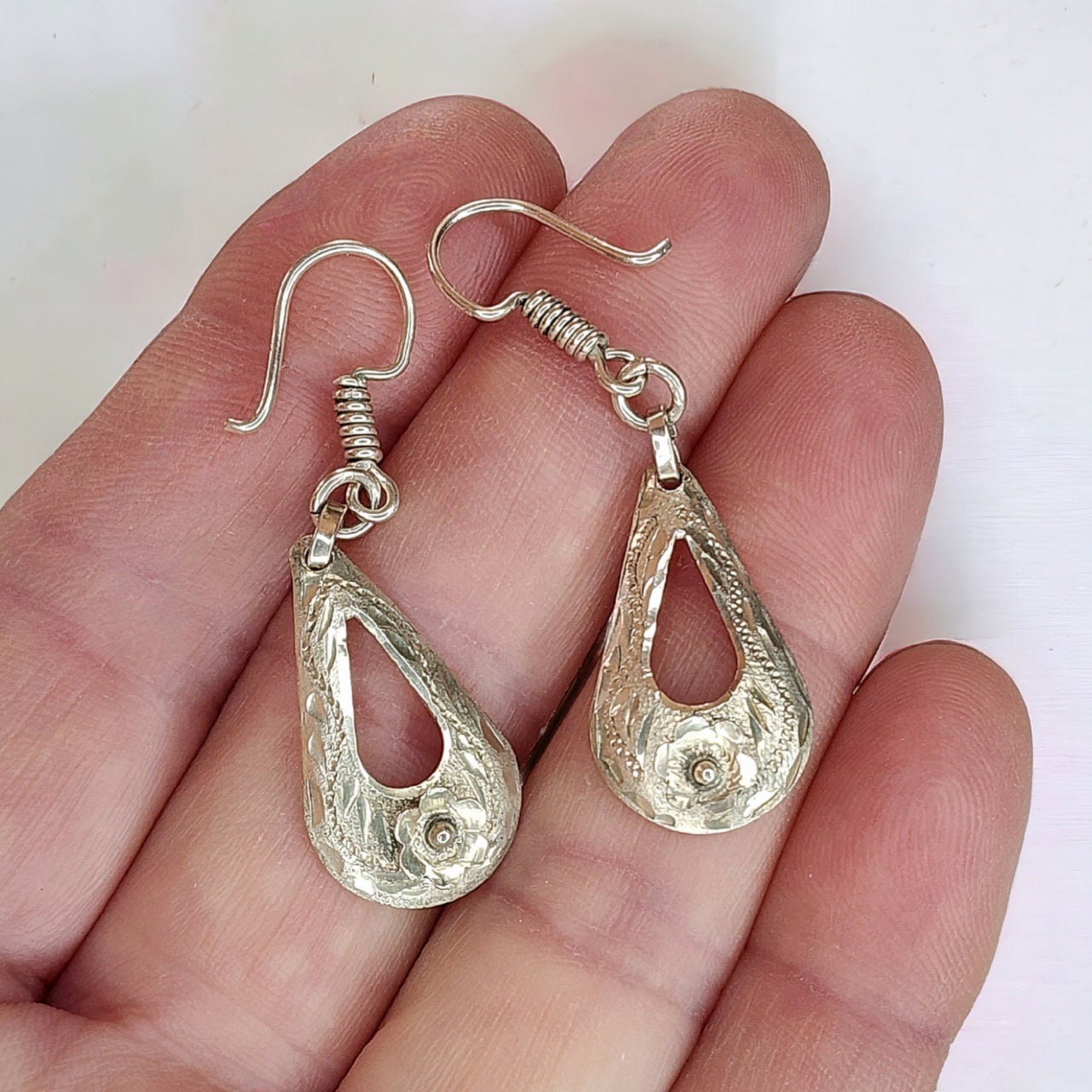 Vintage 1980s Mexico Sterling Silver Teardrop Dangle