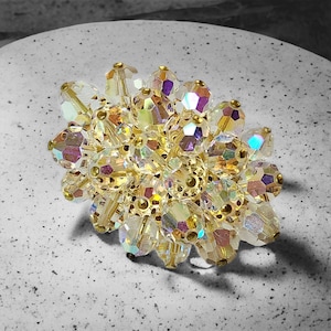 1960s Gold Tone Aurora Borealis Faceted Bead Brooch