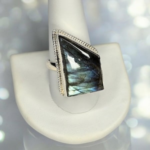 Vintage Sterling Silver Labradorite Statement Ring