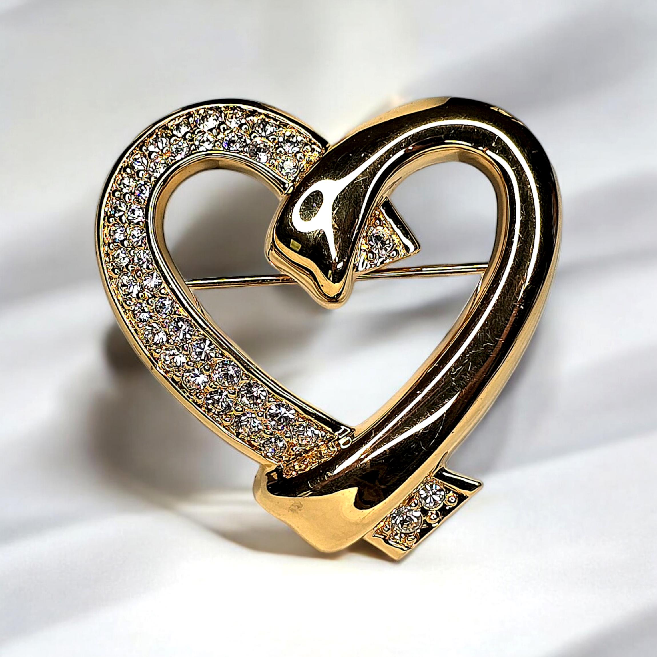 Broche Créateur Cœur Signée RC - Métal Doré - Celine T Saxe - Occasion Bon état