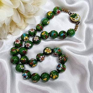 Mid-Century Chinese Export Green Cloisonne Beaded Necklace image 8