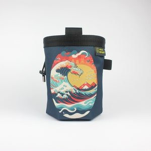 Recycled JAPANESE WAVES Chalk Bag with soft fleece lining, Rock Climbing Chalk Bag, Vegan, Kreide Beutel, Sac de Craie