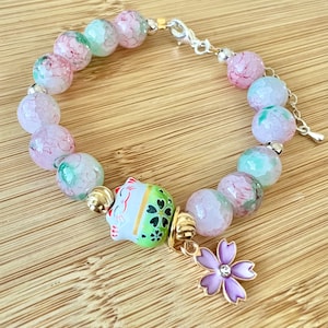 Lucky cat/ Maneki neko/ lucky cat bracelet/ lucky charm / kawaii / fengshui