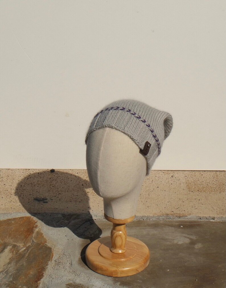 100/% Extra Fine Merino Wool Hat