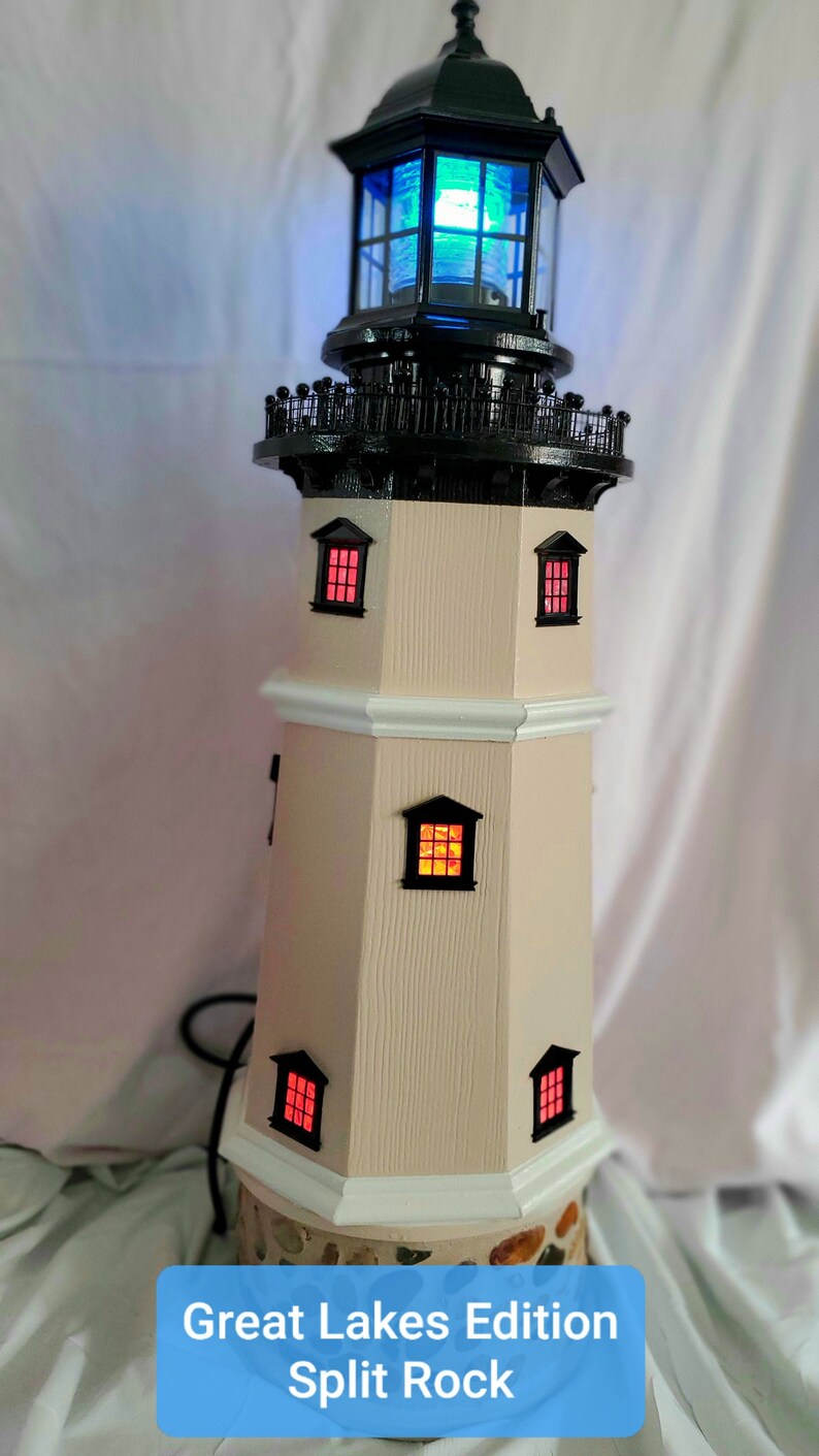 Split Rock Lighthouse. Beautiful Split Rock Lighthouse Detailed Solar