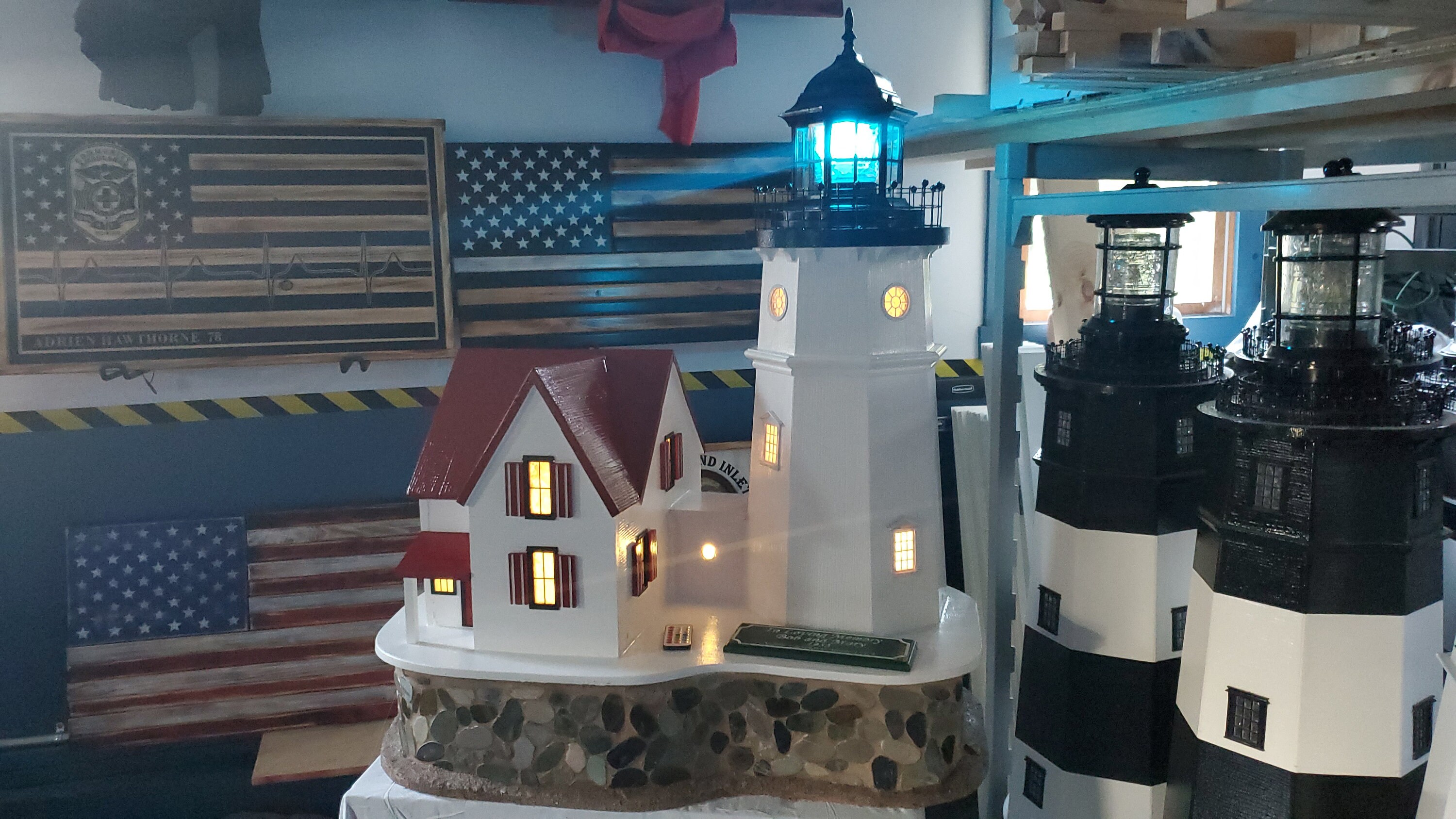 Nubble Lighthouse With Lighthouse Home Cape Neddick Maine Solar