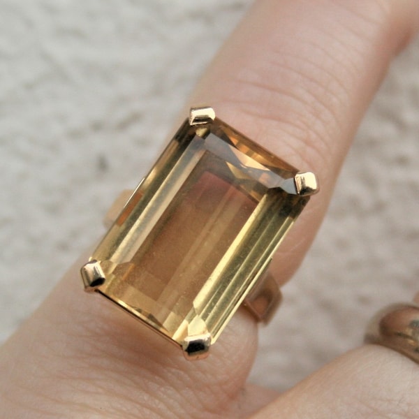 Bague cocktail citrine or jaune 18 carats