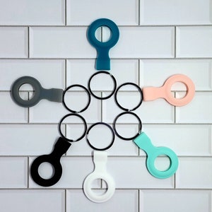 Silicone AirTag Holder: Lightweight Keyring Tracker