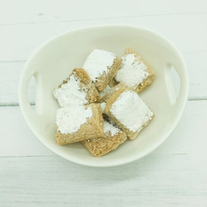 Faux Cereal, Fake Frosted Wheat Squares, Decoden, Fake Food, Photo Props, Kitchen Staging, Tiered Tray Decor, Fake Baking Crafts