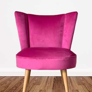 Cerise 2024 pink chair