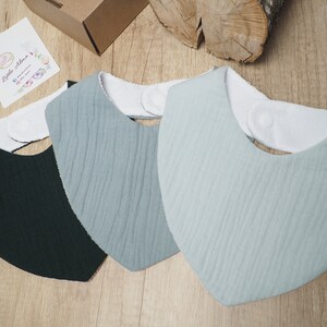 SET OF 3 Muslin baby bibs premium quality, Gender neutral Bib burp clothes , Soft muslin bibs, Double gauze baby bibs, First baby bib