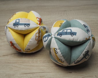 レトロな車のパターンモンテッソーリパズルボール、柔らかい布のおもちゃ