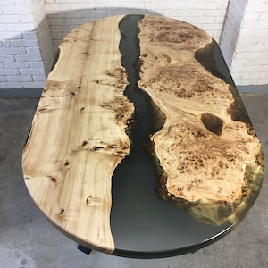 Dining table - poplar wood and transparent, black epoxy resin