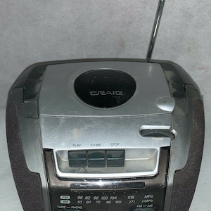 Vintage Craig Portable AM/FM Radio with Loading Cassette Player Model CPC-43405