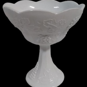 Antique Colony Harvest Vintage Indiana Glass Pedestal Bowl Grapes and Leaves