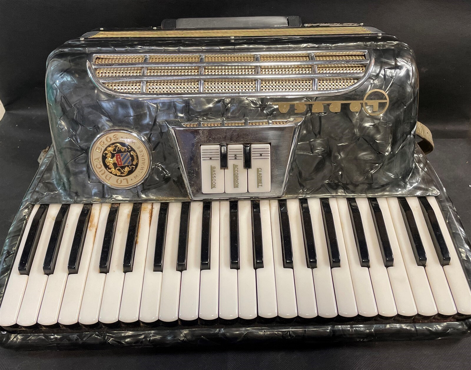 Lo Duca Bros アコーディオン Vintage Lo Duca Bros Milwaukee Accordion and Hard Music Case