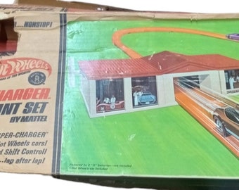 Hot wheels super charger sprint set hotsell