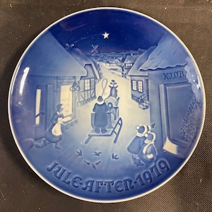 Vintage Bing and Grondahl 1979 White Christmas Porcelain Plate
